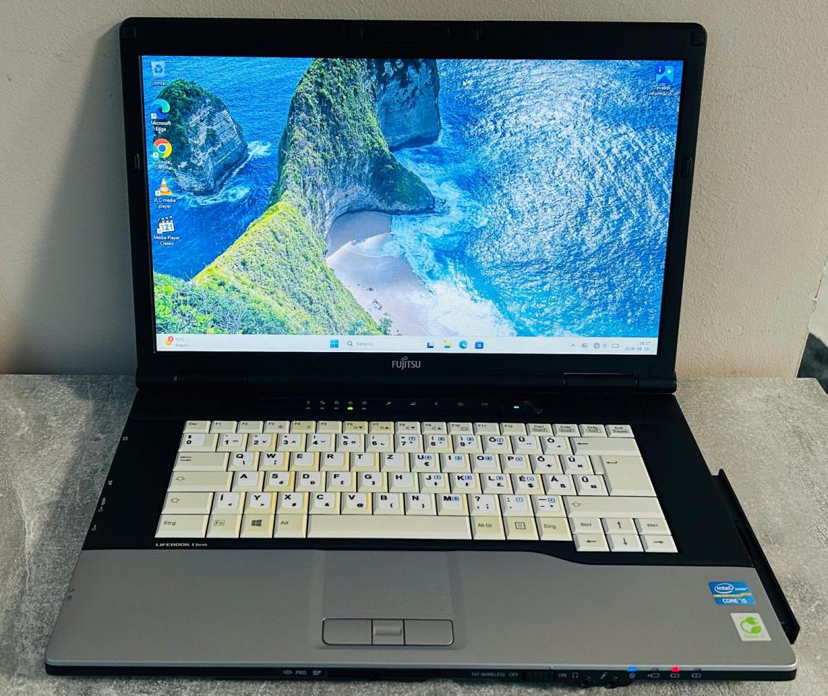 Fujitsu Lifebook E752